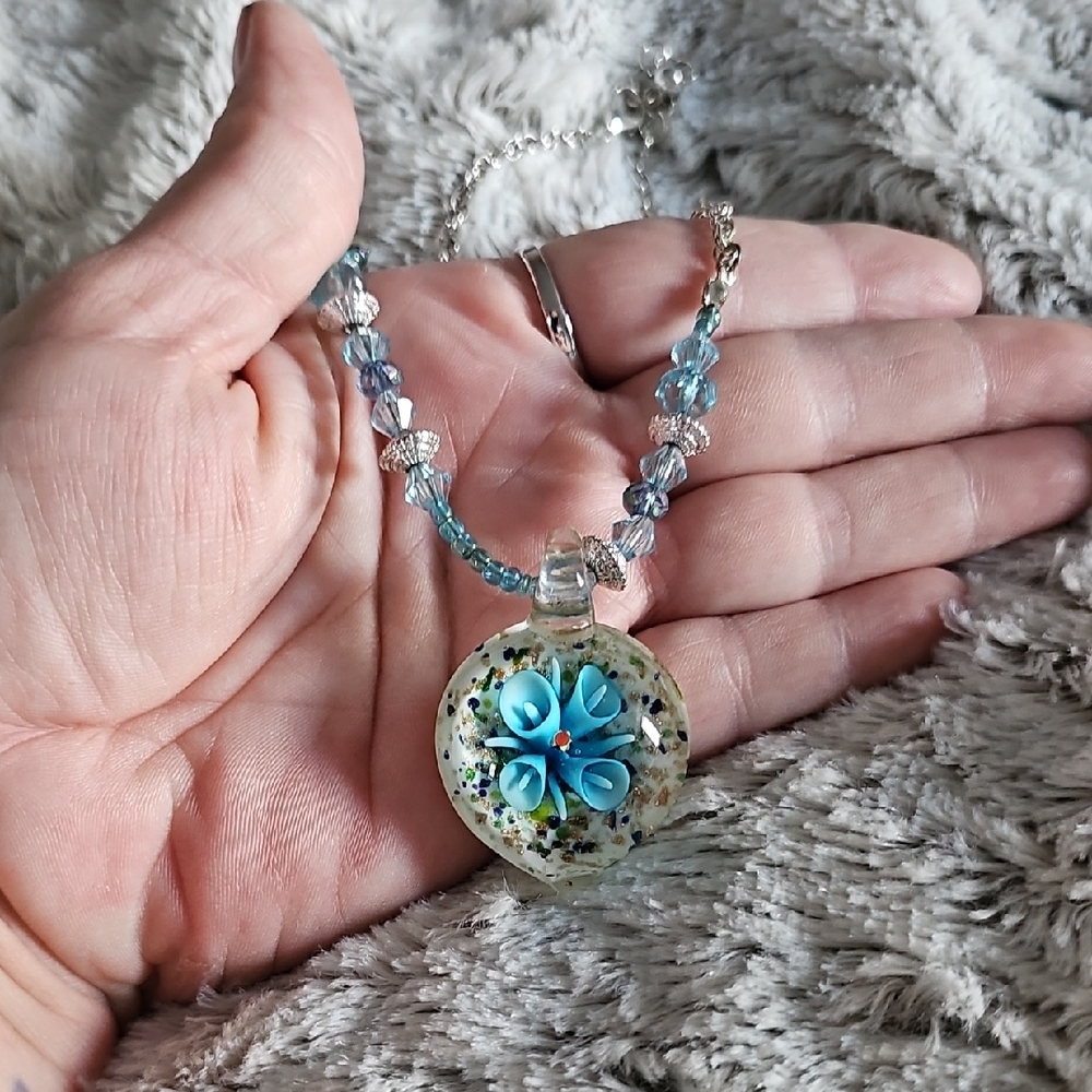 Vintage Glass Floral Pendant Necklace